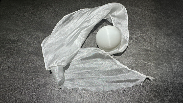 Hyper Silk Ball by Peng Min & Storm Creative (White)