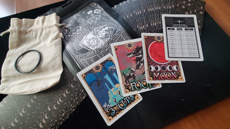 TOSSED OUT TAROT (Tossed Out Deck)