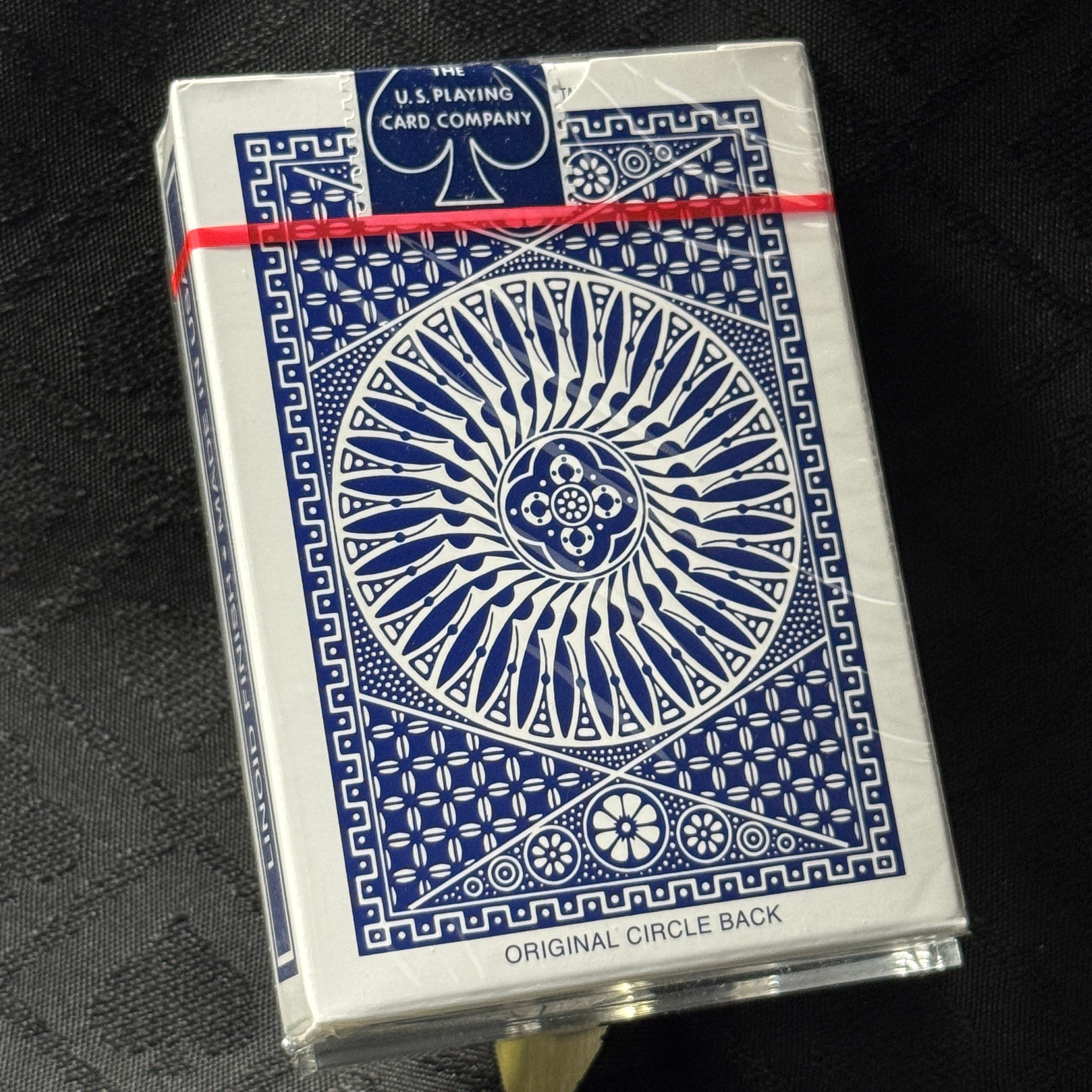 Thin Crushed Tally-Ho Circle Back (Blue) Playing Cards