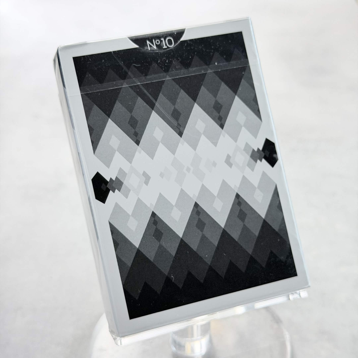 Diamon No 10 (Black & White) Playing Cards