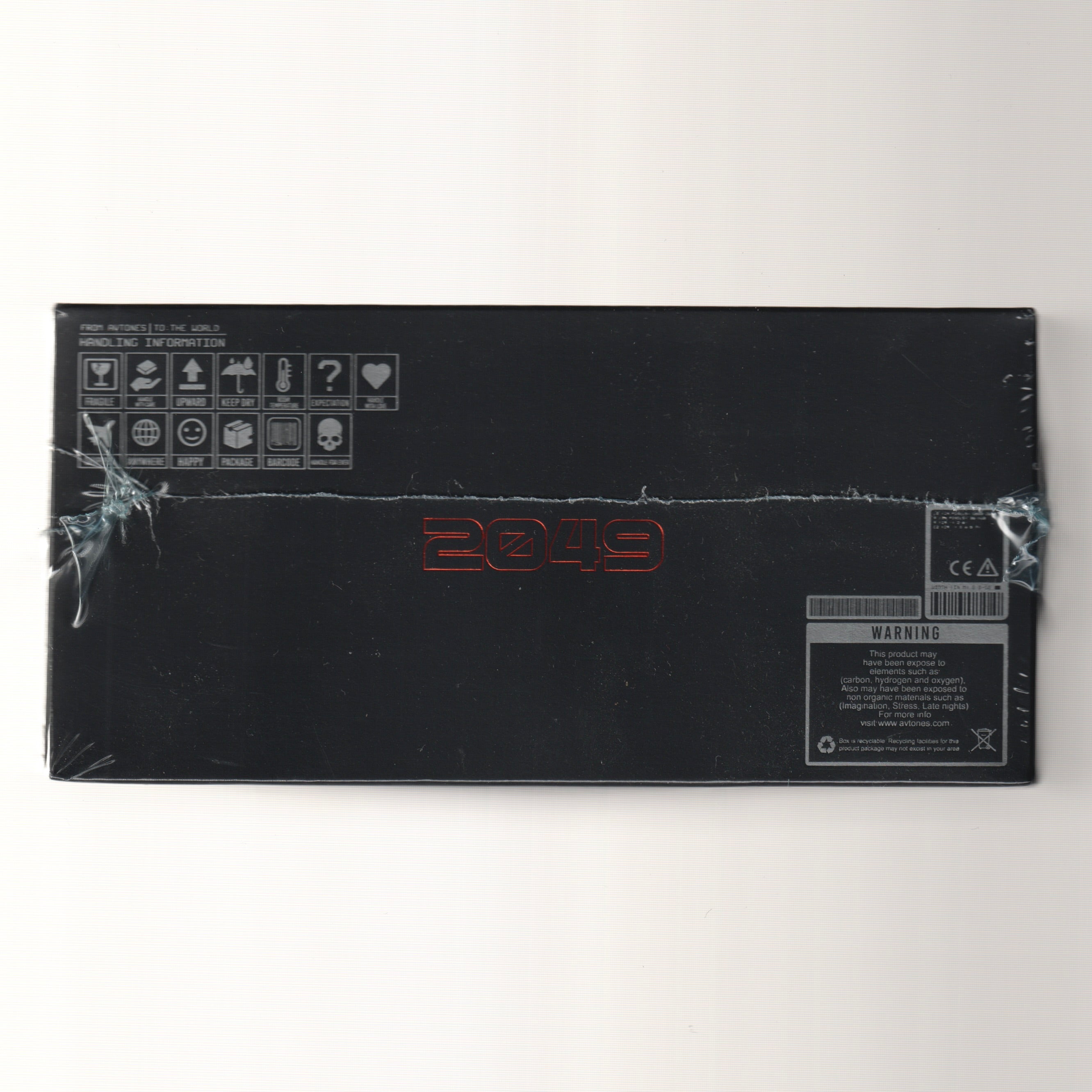 2049 Carbon Brick Box 9 [AUCTION]