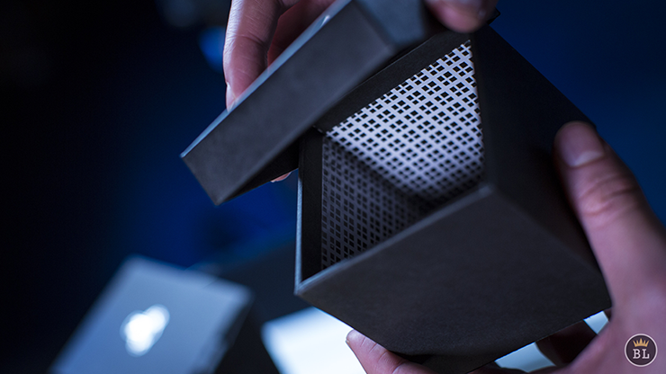 The Gift Black (Gimmick and Online Instructions) - Trick