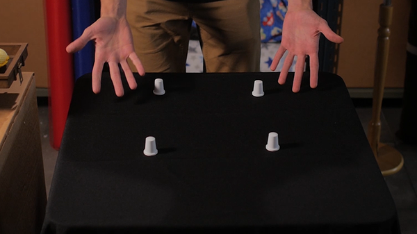 The Flying Thimbles (Gimmick and Online Instructions) by Vernet Magic - Trick