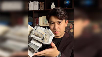 Moneyball by Bond Lee (EUR)