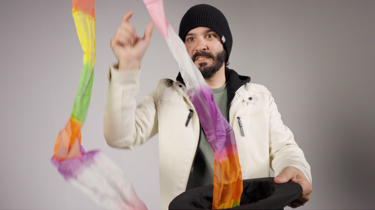 PRO SILK COLOSSAL RAINBOW STREAMER 33 foot X 18 inch by Murphy's