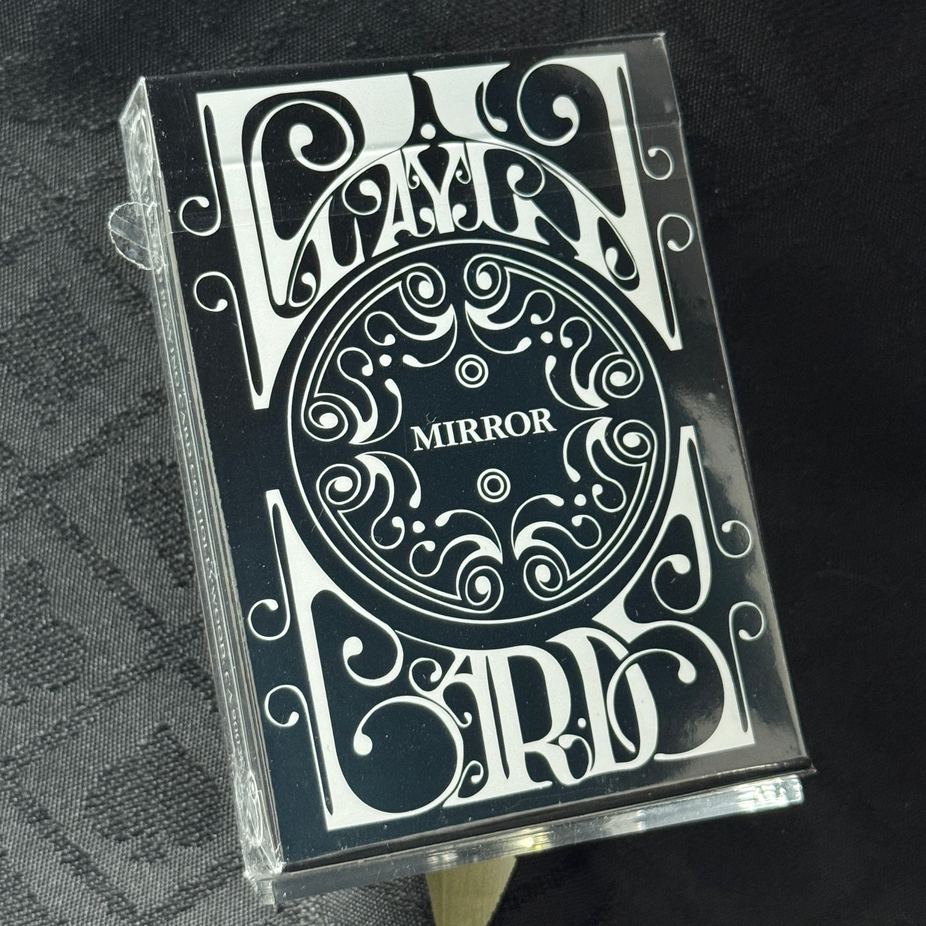 Smoke & Mirrors Limited Edition (Mirror, V8) Playing Cards