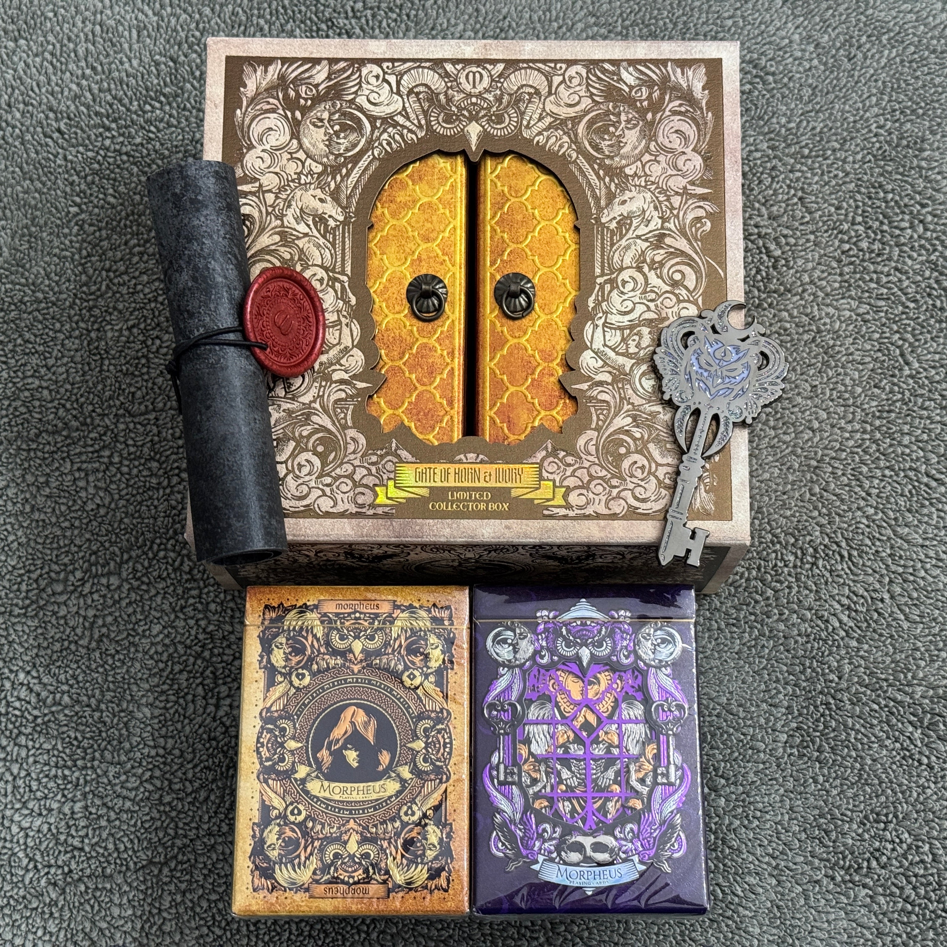 Gate of Horn & Ivory Limited Collector Box [AUCTION]
