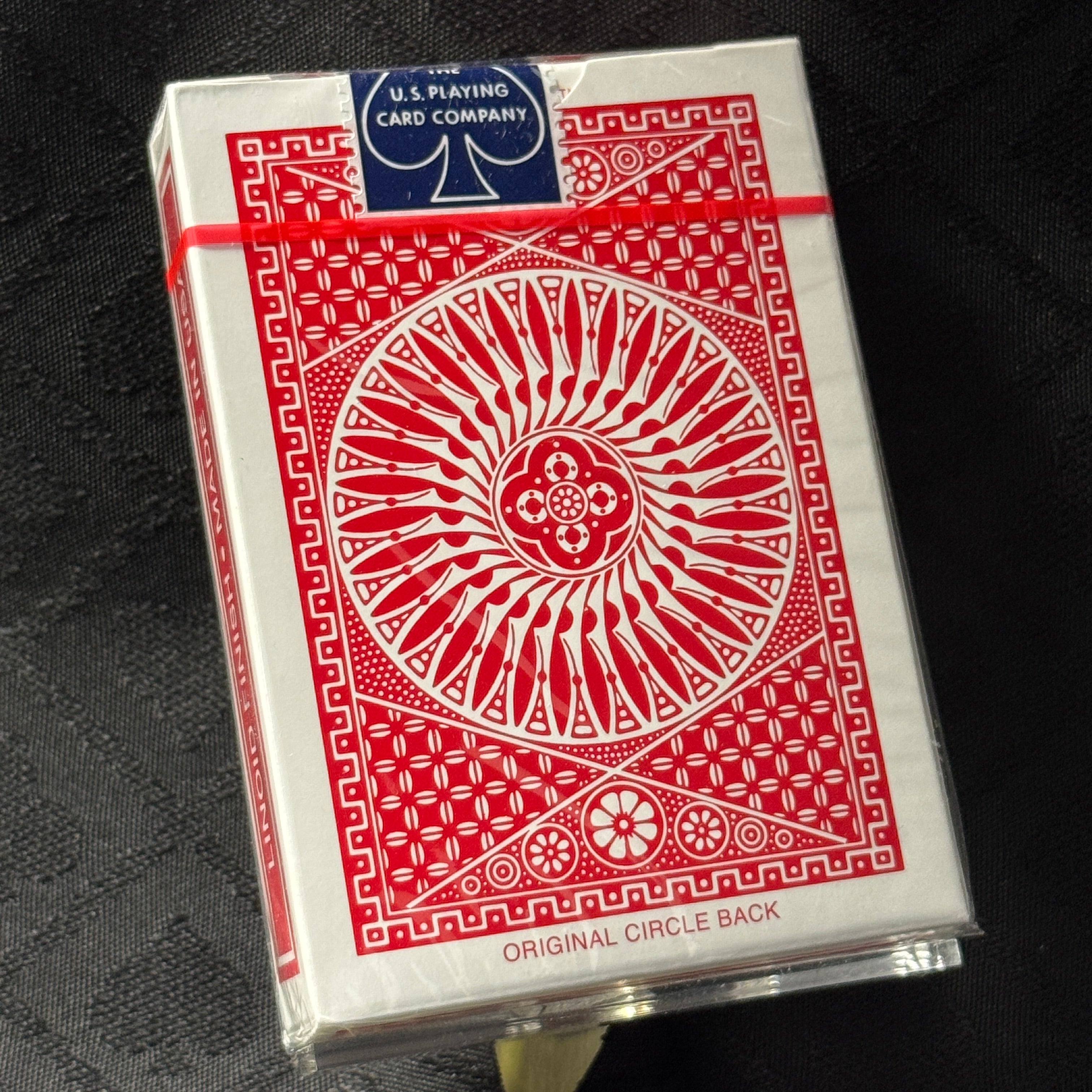 Thin Crushed Tally-Ho Circle Back (Red) Playing Cards