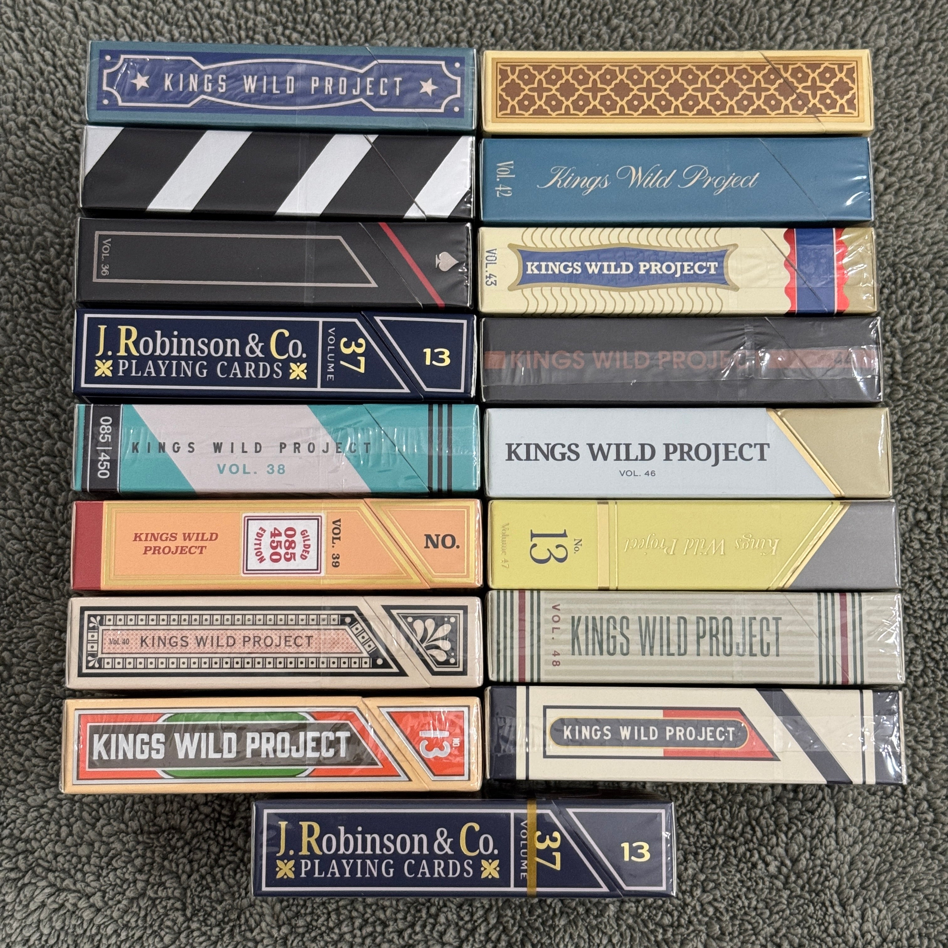 Table Players Vol. 34-49 Gilded Editions (#085) [AUCTION]