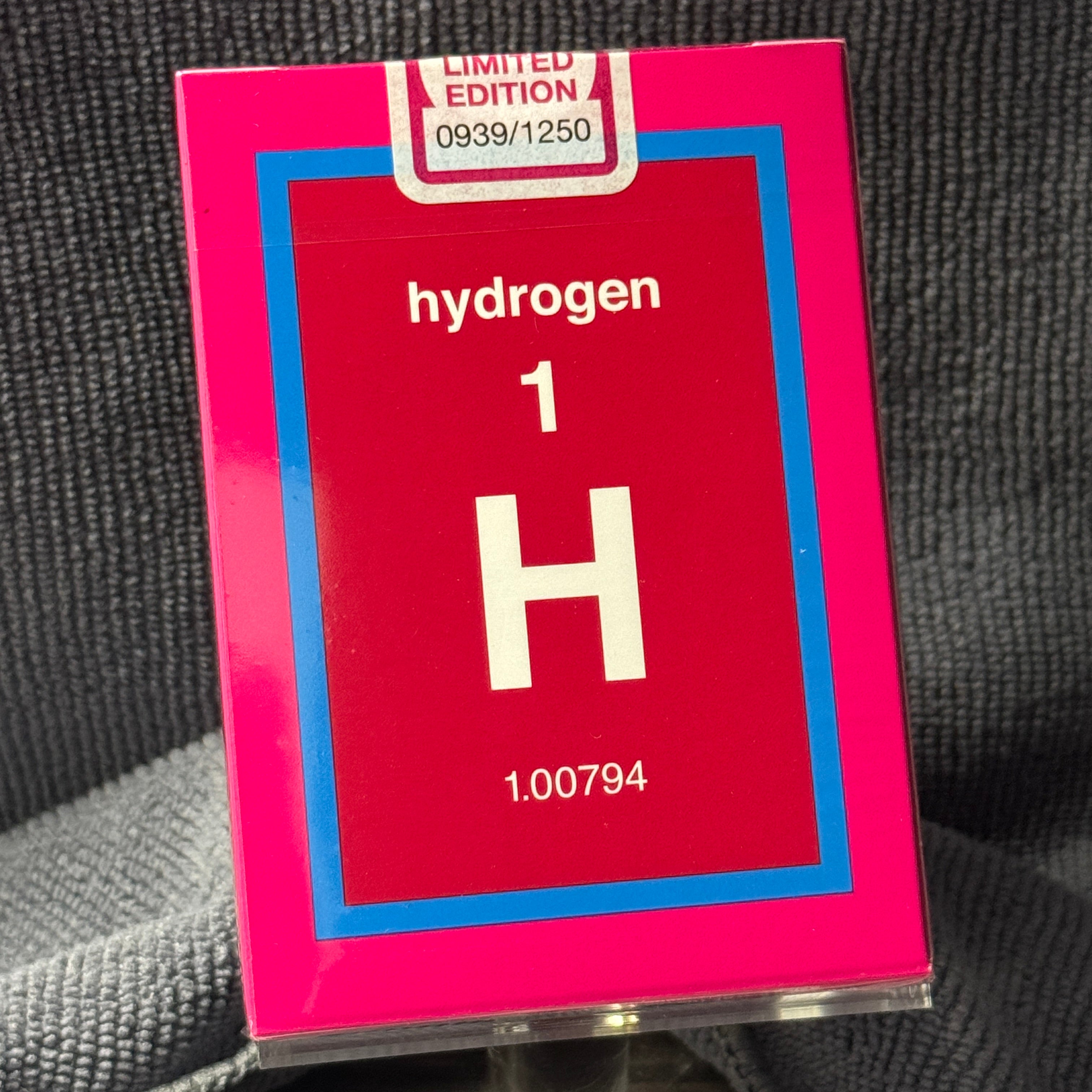 Hydrogen V2 Limited Playing Cards