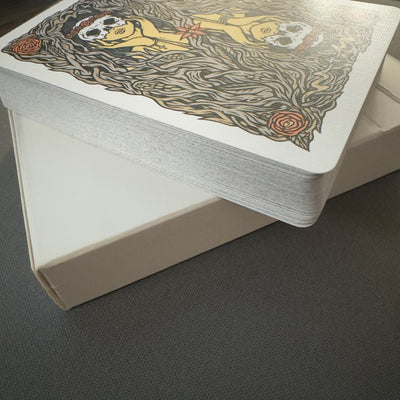 Maidens V1 & Blank USPCC Tuck Deck [AUCTION]