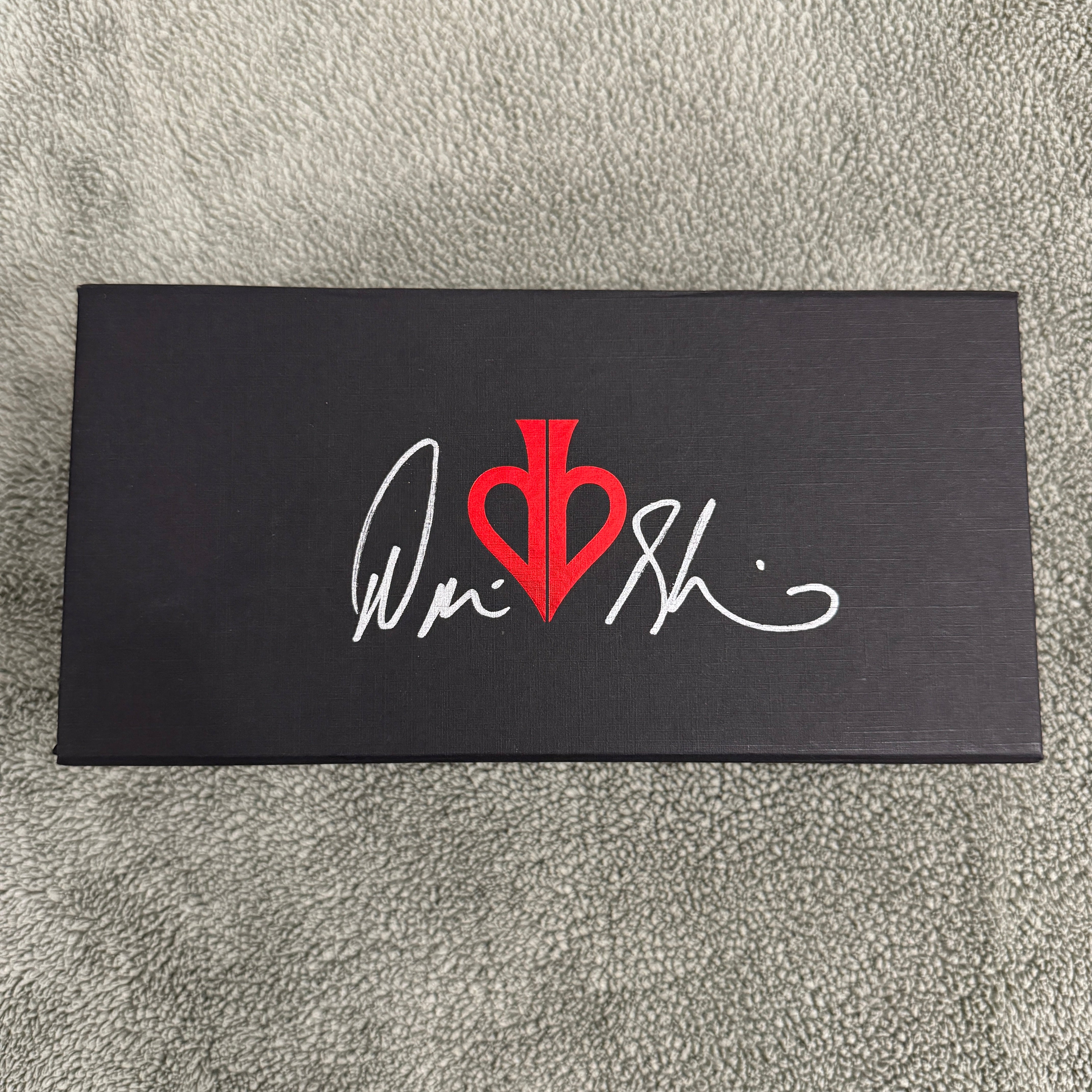 Pride of Lions Box Set [AUCTION]