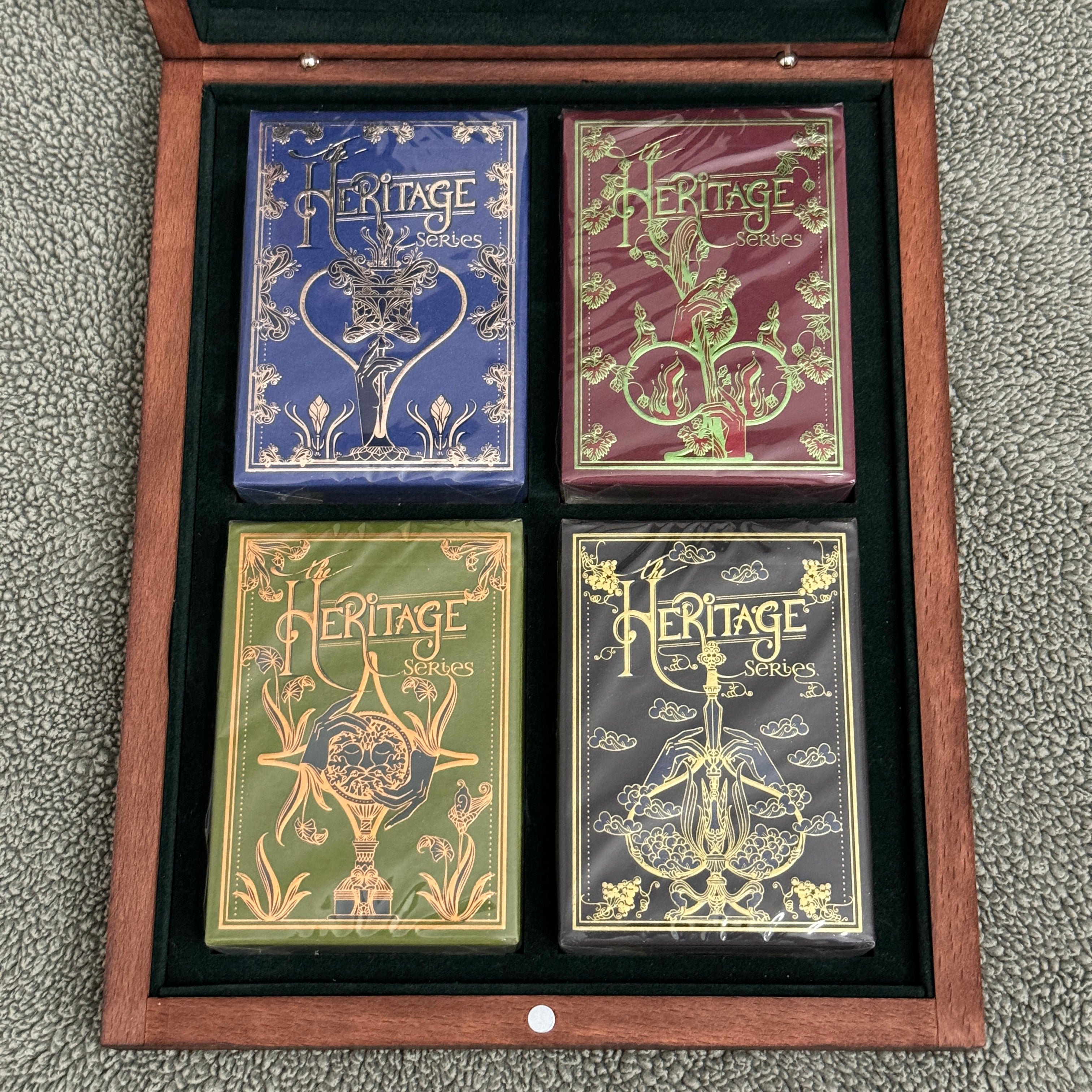 Heritage Series Deluxe Box Set (#052/200) [AUCTION]