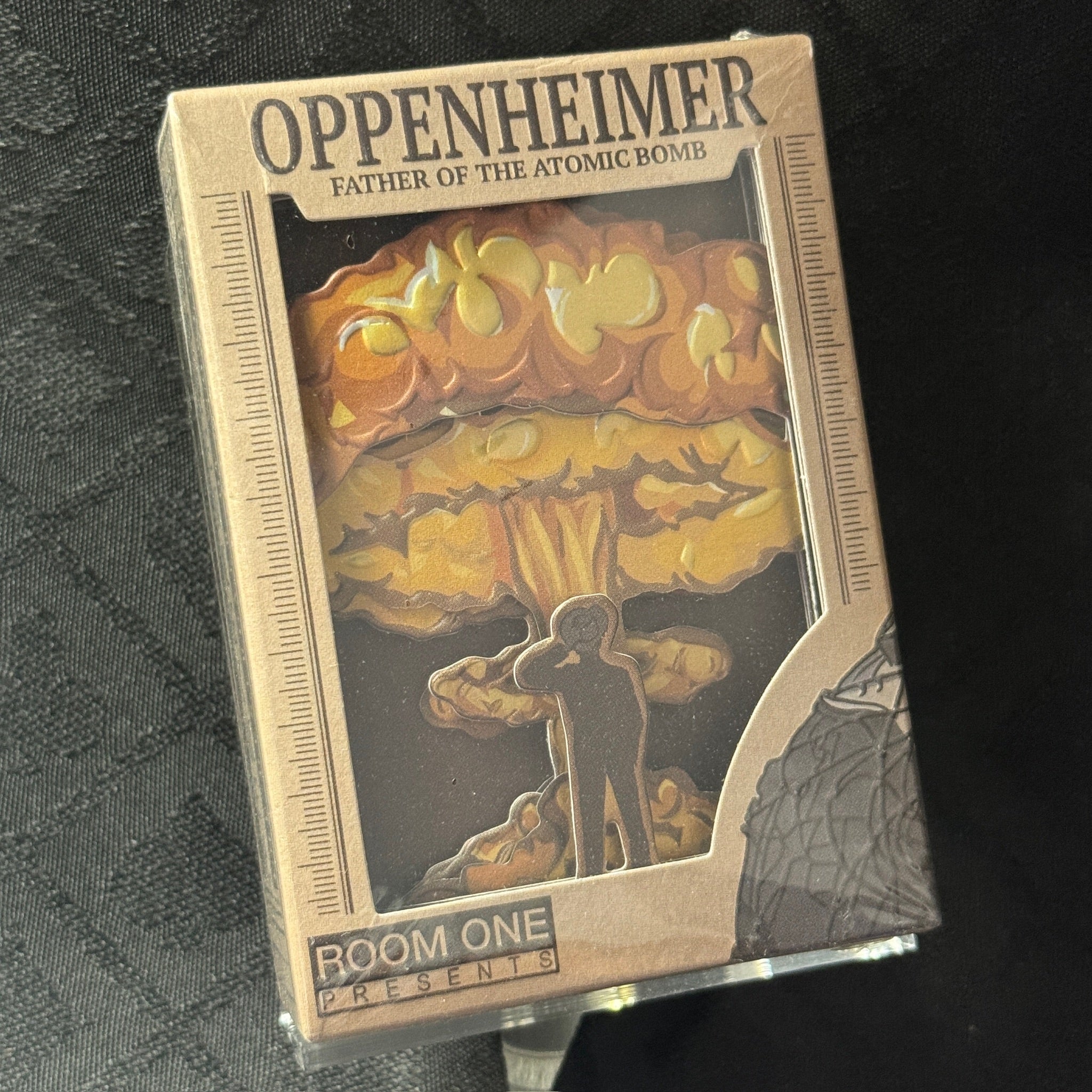 Father Of The Atomic Bomb: Oppenheimer (Nucleus-Edition #528/1000) Playing Cards