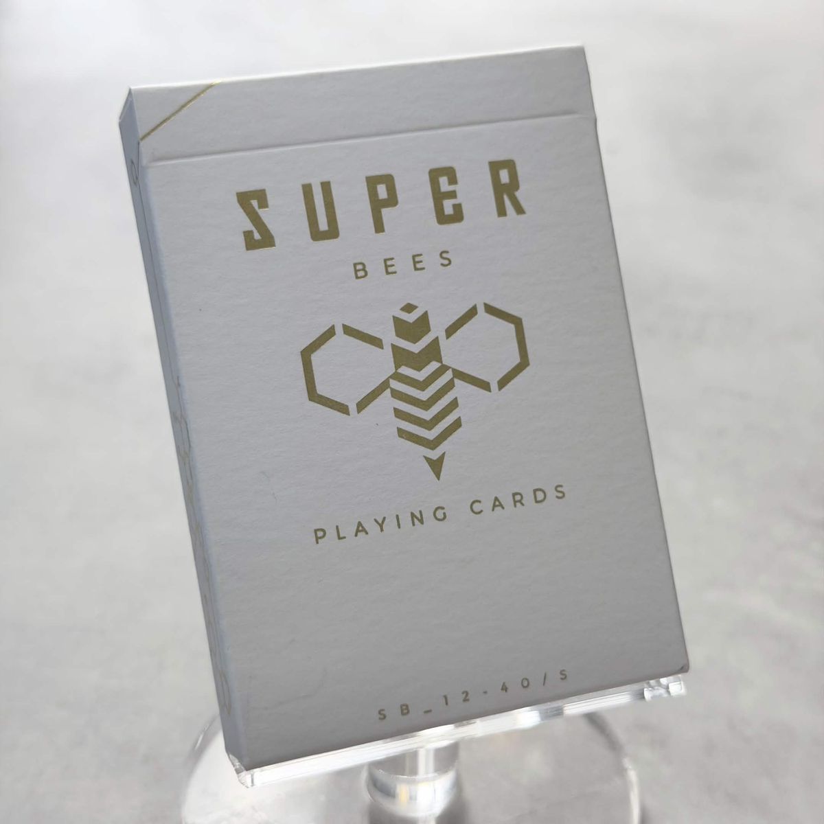 Super Bees (V2) [OPENED / DECK LIKE NEW]
