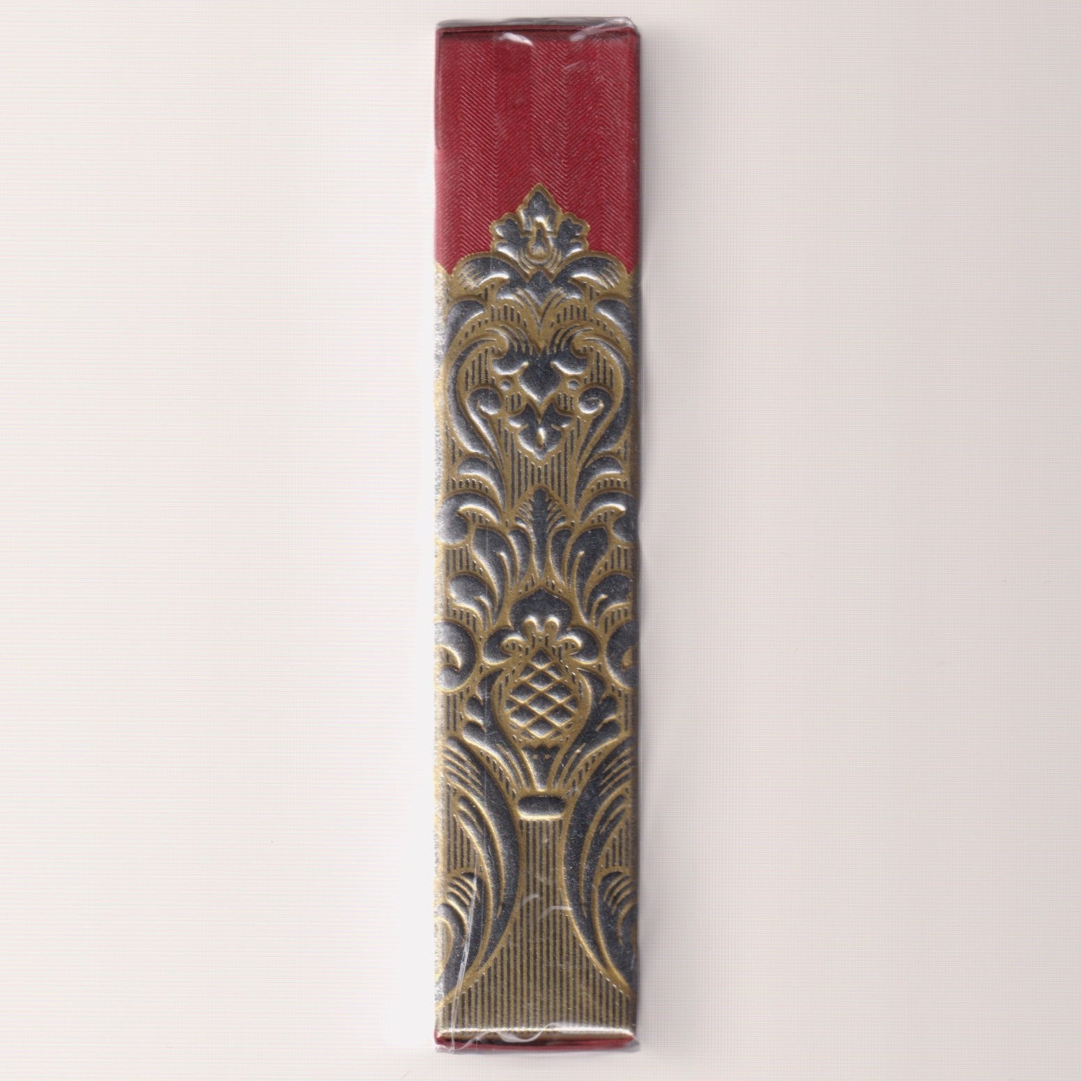 Royal Silk Red Gold/Silver (#157/180) [AUCTION]