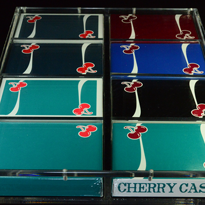 Carat X4x2 (Holds 8 Decks)