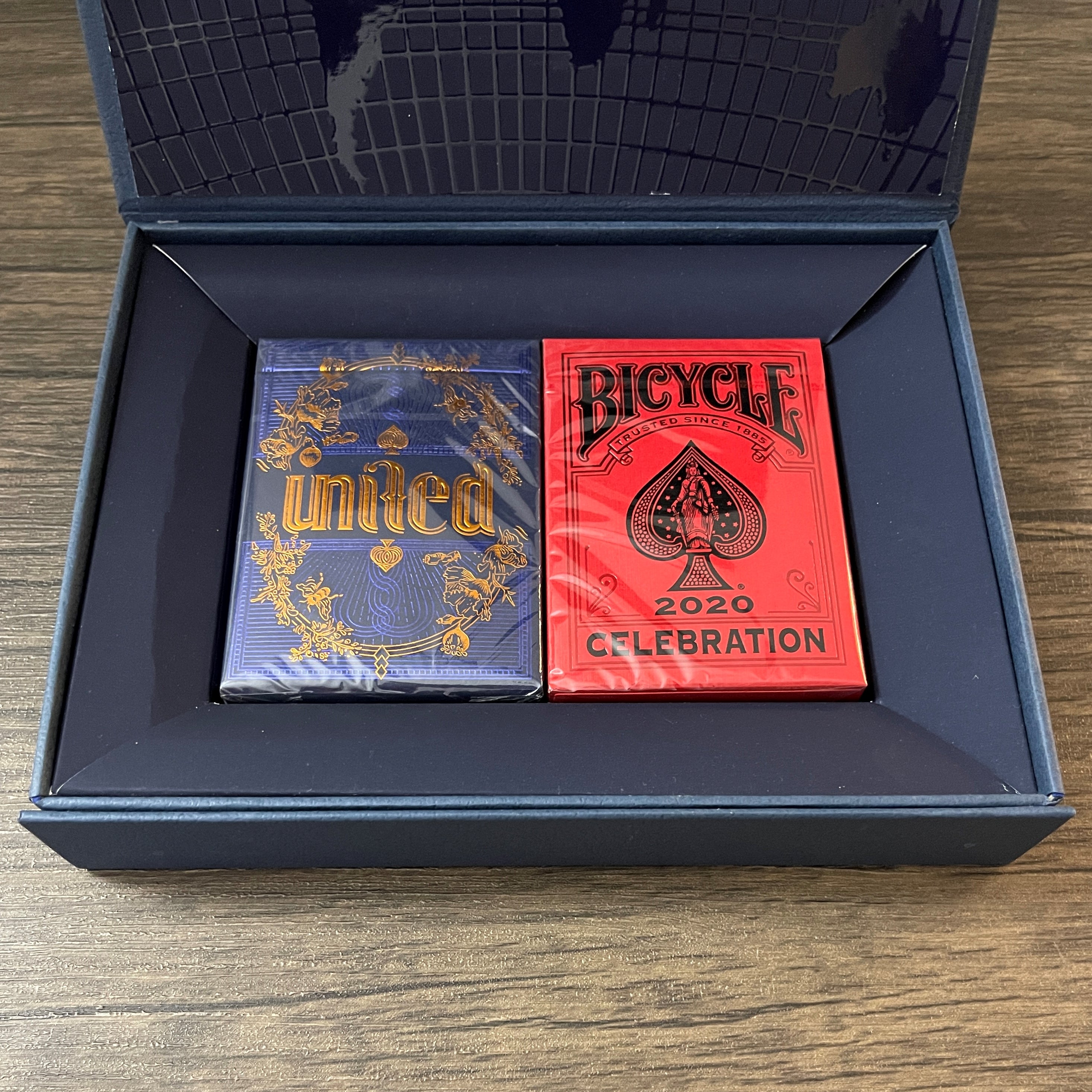 USPCC/Cartamundi Merger BOX SET [AUCTION]