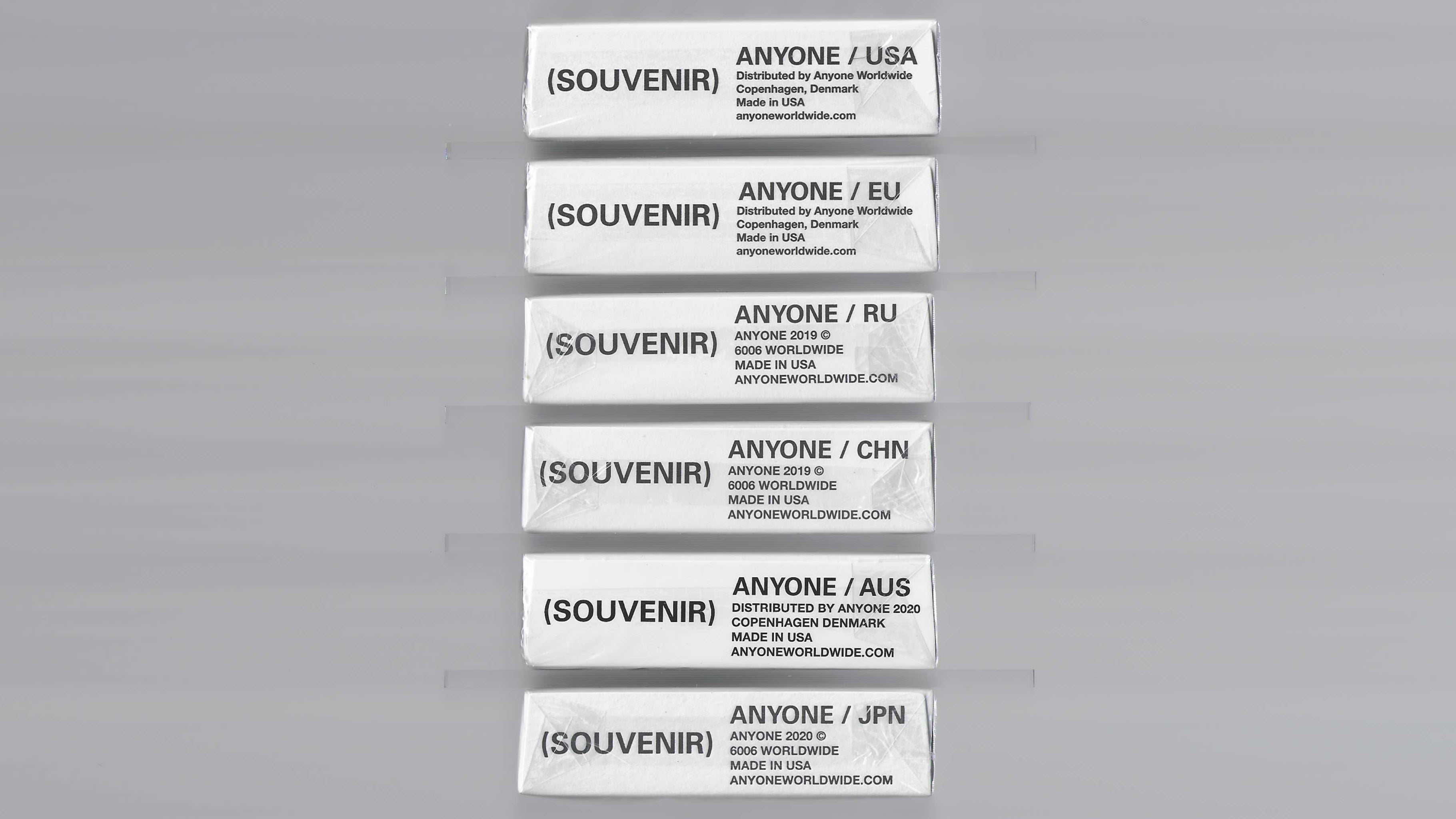 Souvenir Set & Case [AUCTION]