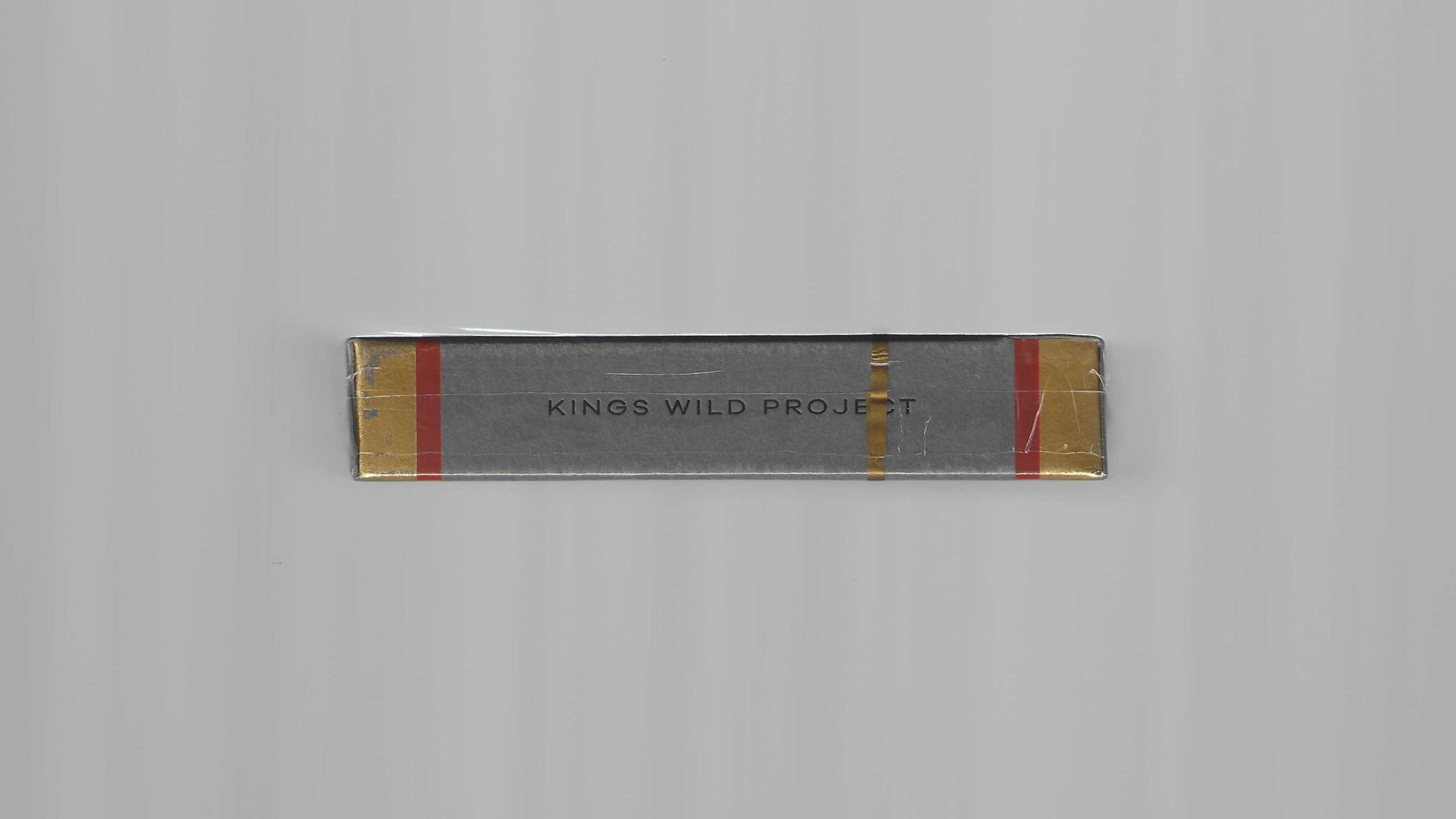 Table Players Scarlet Gilded (Gray, Artist Proof)